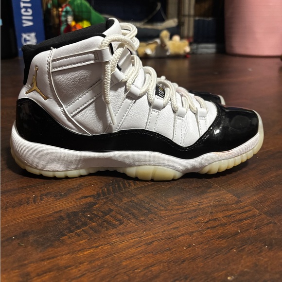 Air Jordan 11 Retro GS 'Gratitude / Defining Moments' SIZE 7 - Picture 1 of 6